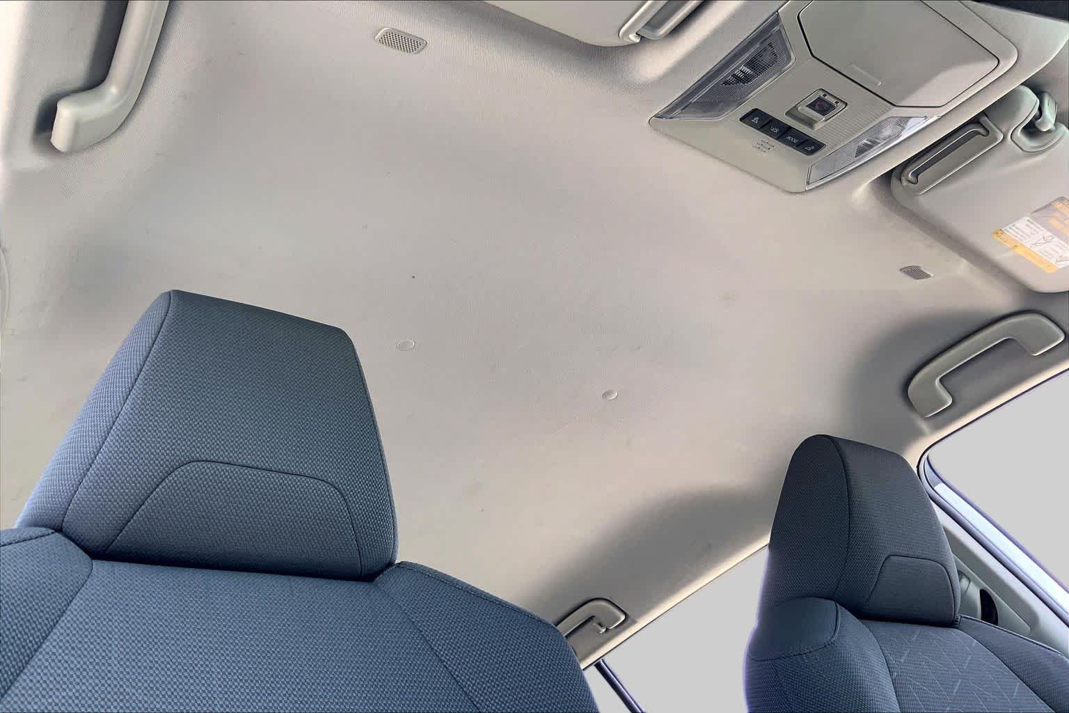 Used 2025 Ice Cap Toyota XLE image 14
