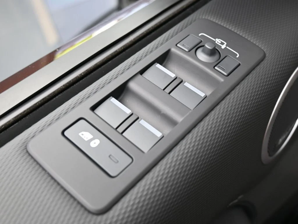 2026 Land Rover Discovery Gemini Edition - Photo 14