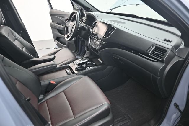 Used 2023  Honda Black Edition image 30