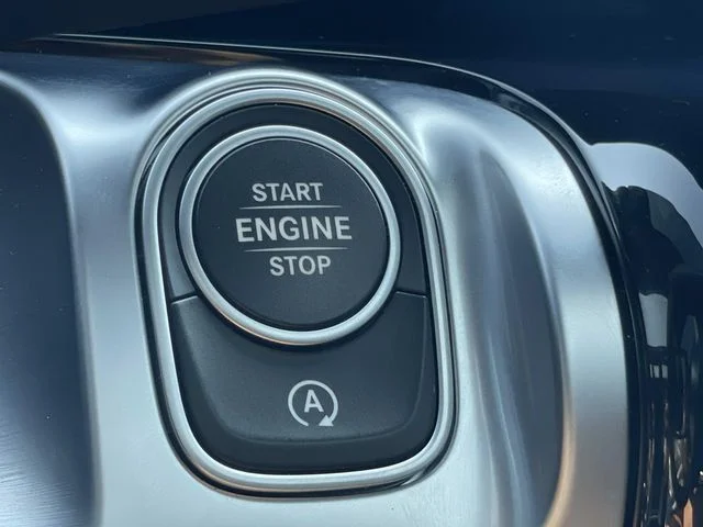 Used 2024 White Mercedes-Benz GLC 300 image 26