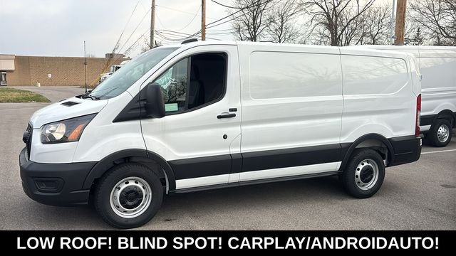 View vehicle photo 4