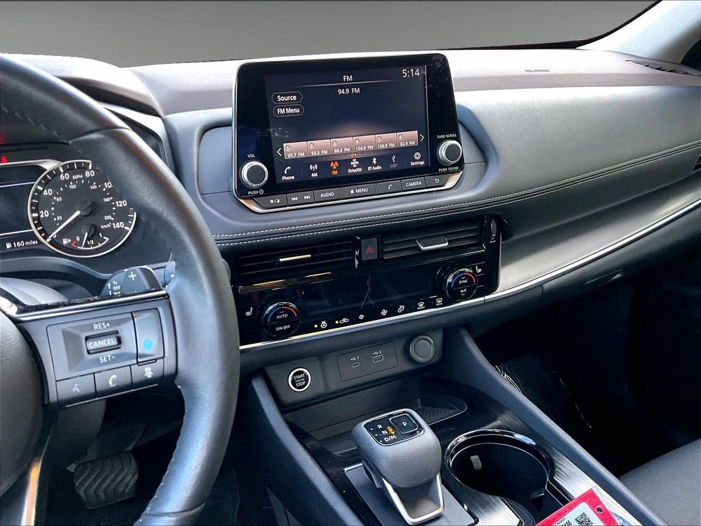 Used 2021 Super Black Nissan SV image 18