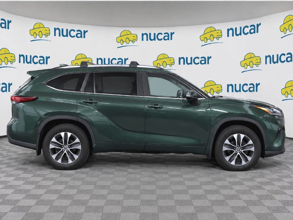 Used 2024  Toyota XLE image 8