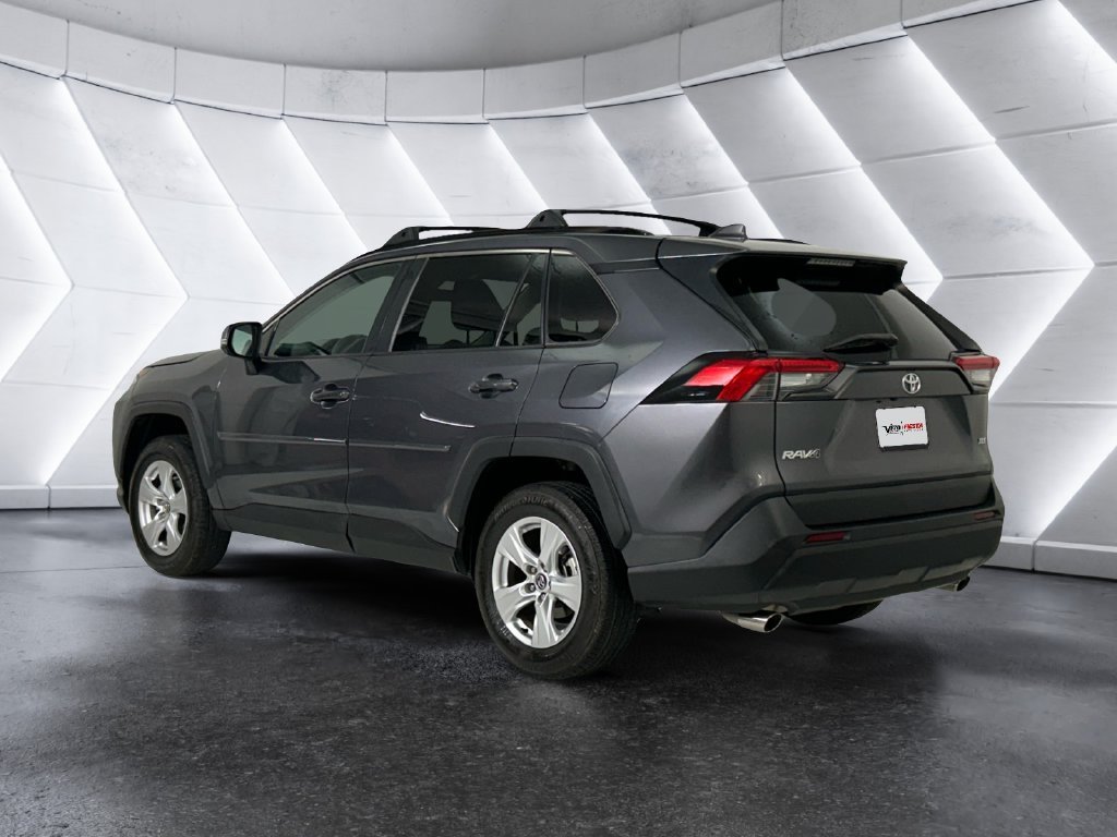 Used 2020 Gray Toyota XLE image 6