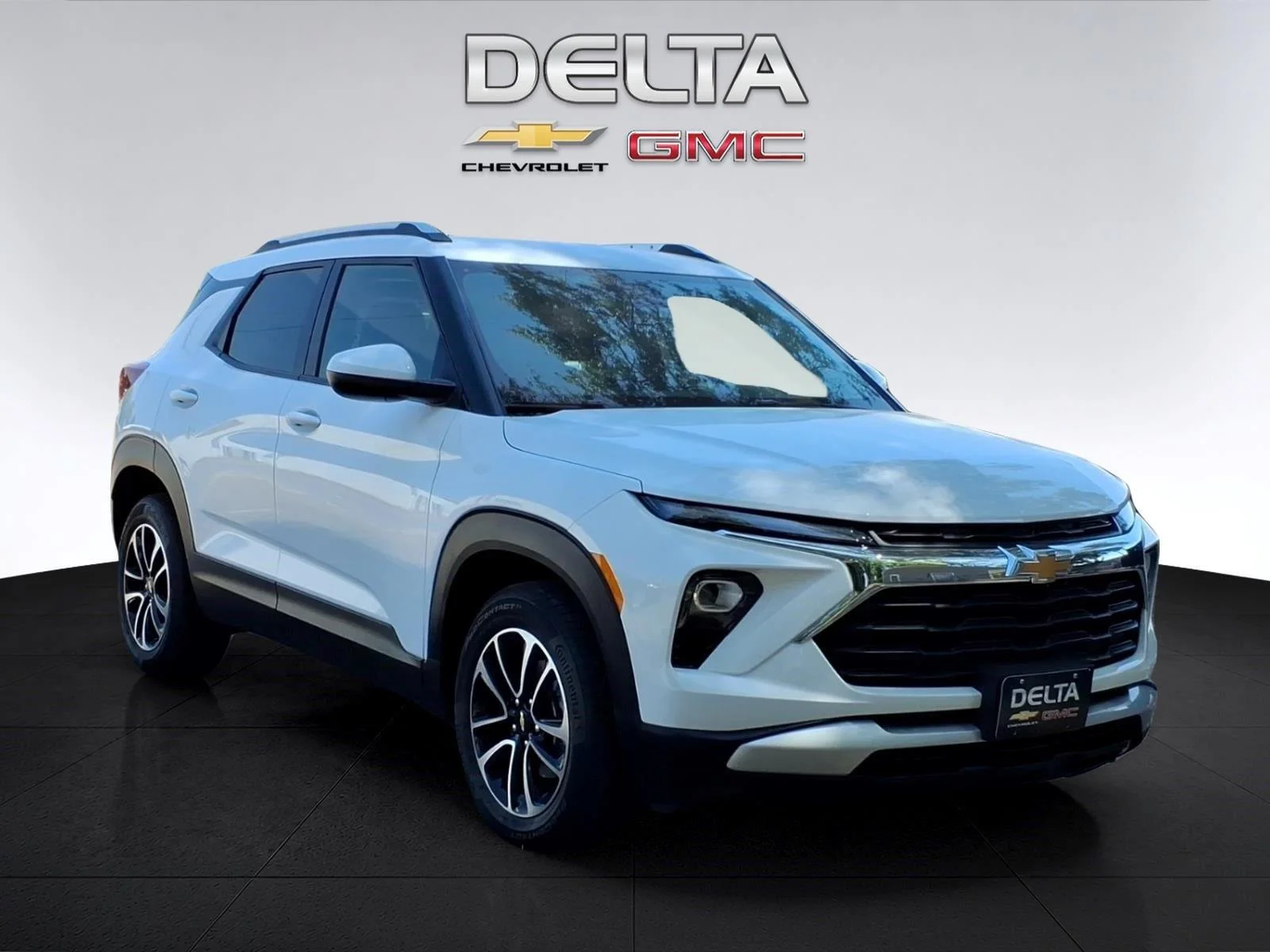 New 2026 Summit White Chevrolet LT image 7