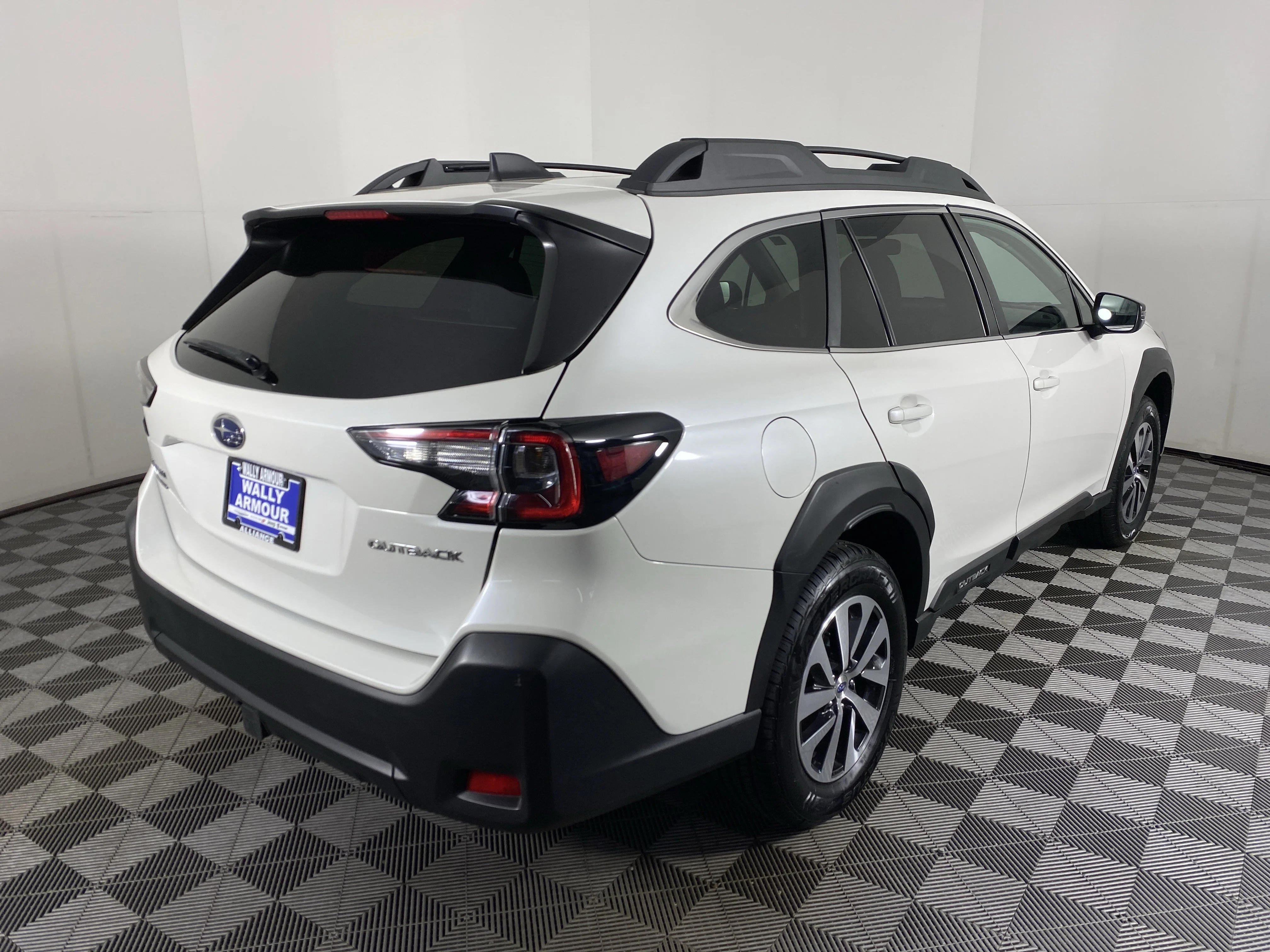 Used 2023 Crystal White Pearl Subaru Premium image 7