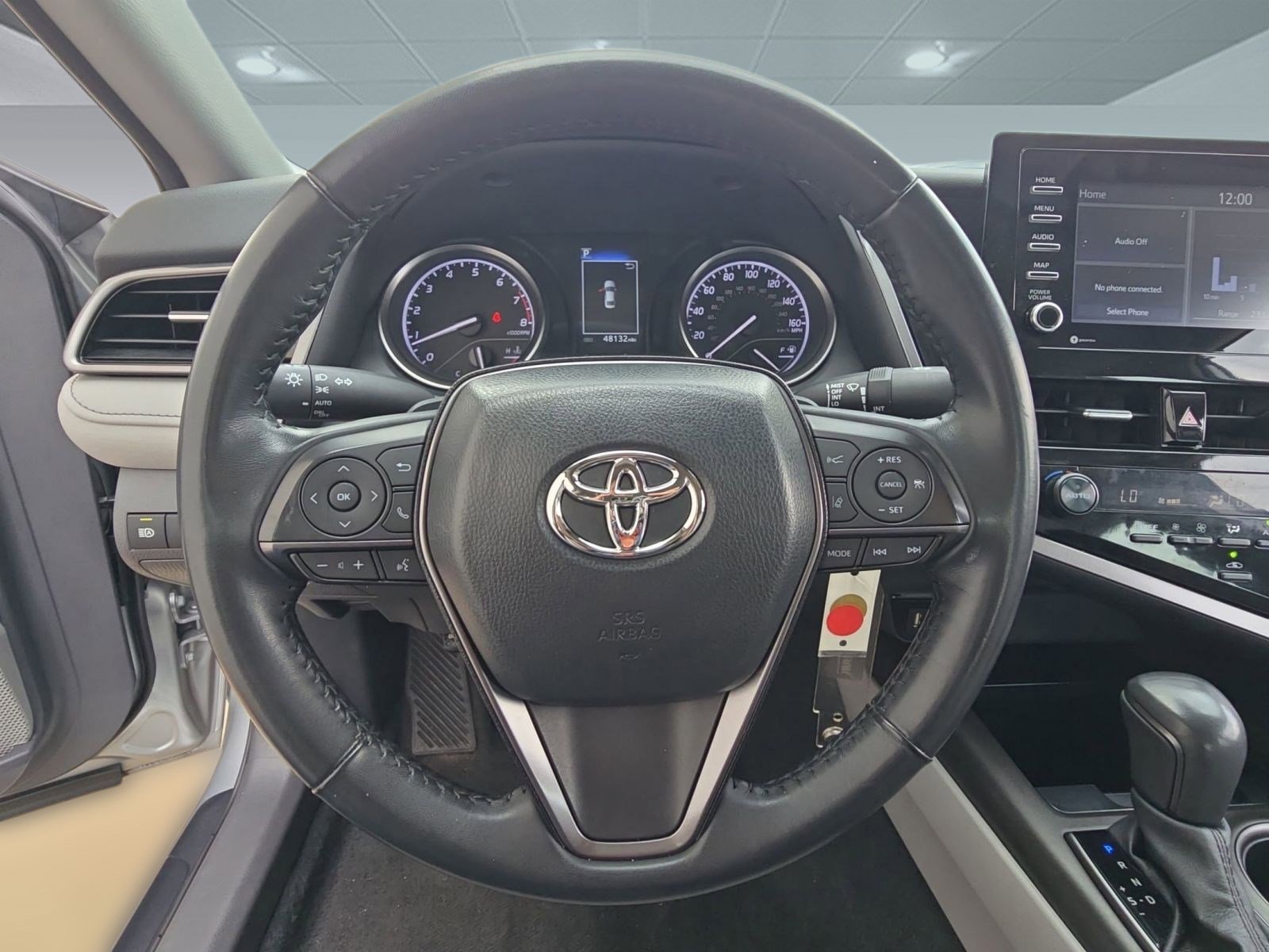 2023 Toyota Camry SE photo 4