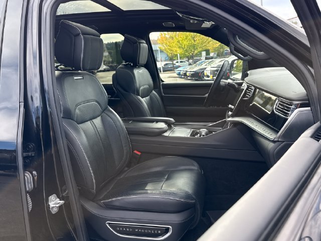 Used 2024 Diamond Black Crystal Pearlcoat Jeep Series II image 26