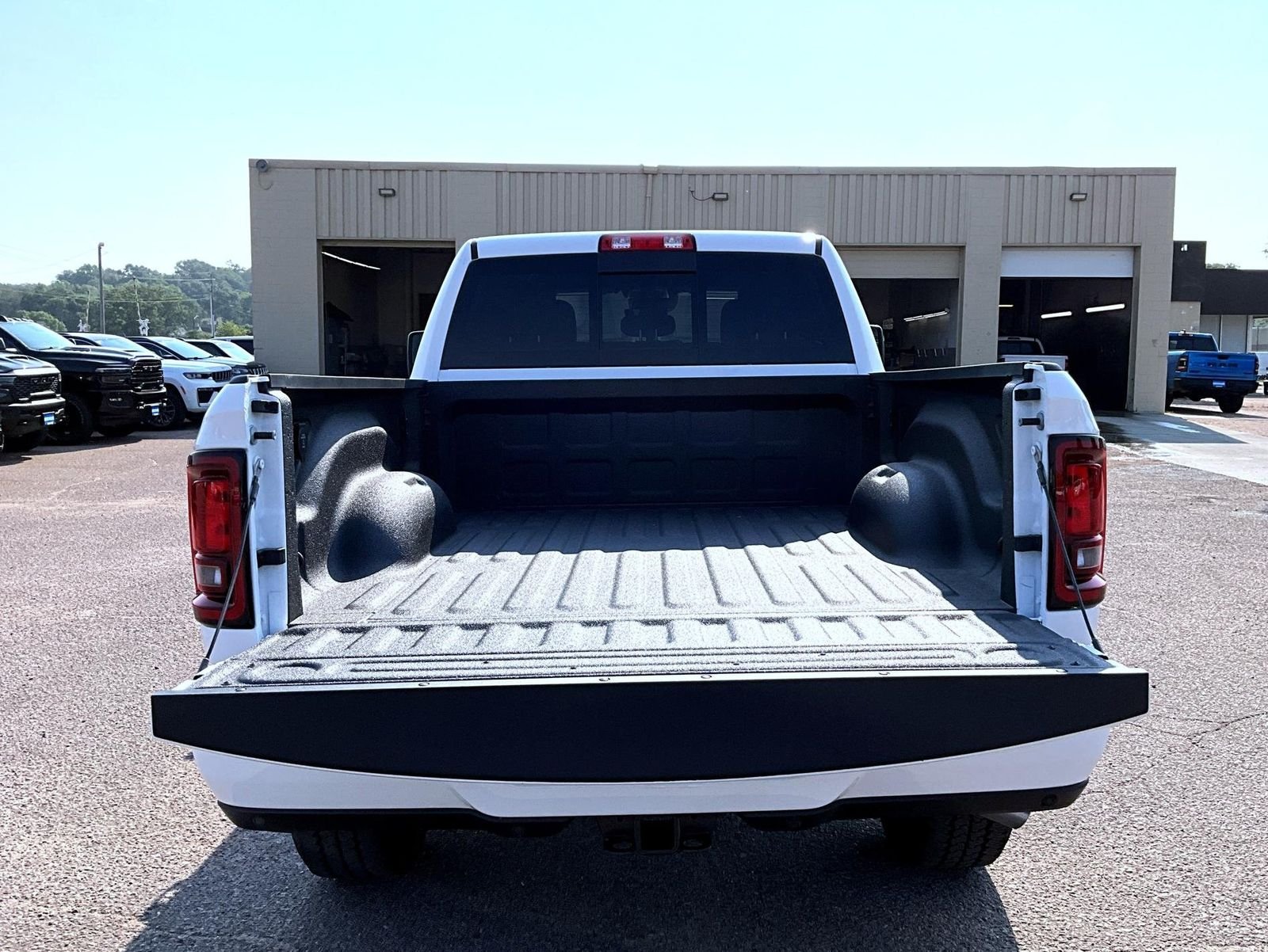 New 2026 Bright White Clearcoat RAM  image 9