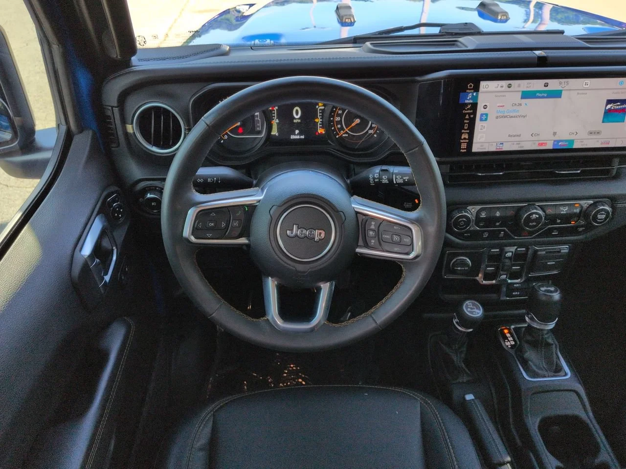 Used 2024 Blue Pearl Jeep Sahara image 15