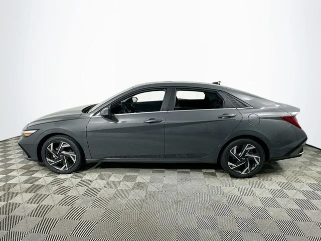 New 2026 Hyundai ELANTRA Limited