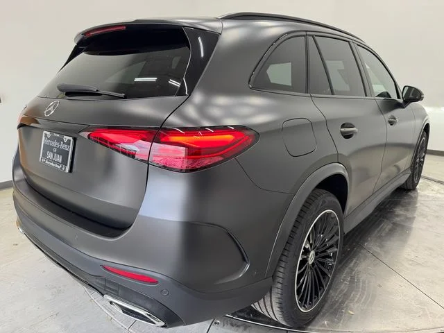 New 2027 Gray Mercedes-Benz GLC 300 image 33