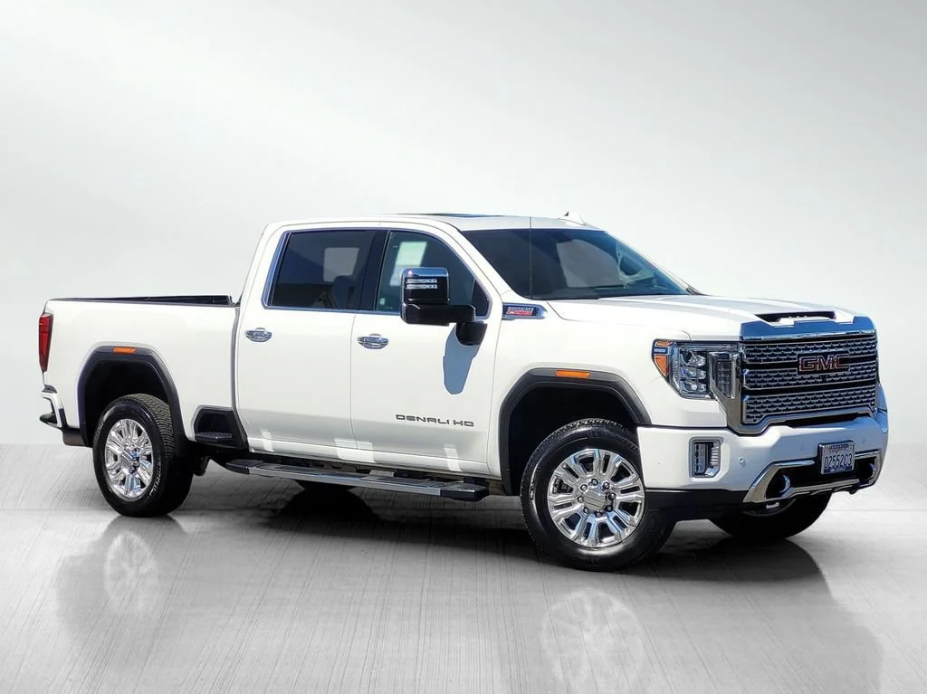 2020 GMC Sierra 4WD Crew Cab Standard Box Denali's photo