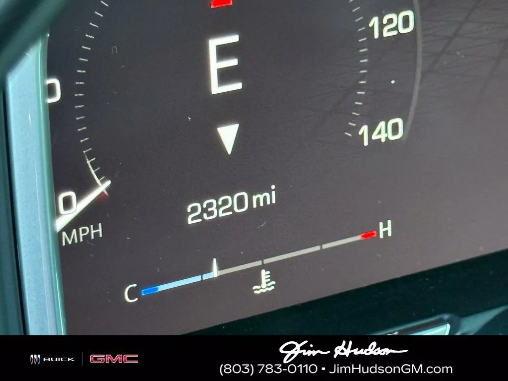 Used 2026 Glacier White Tricoat GMC Denali Ultimate image 3