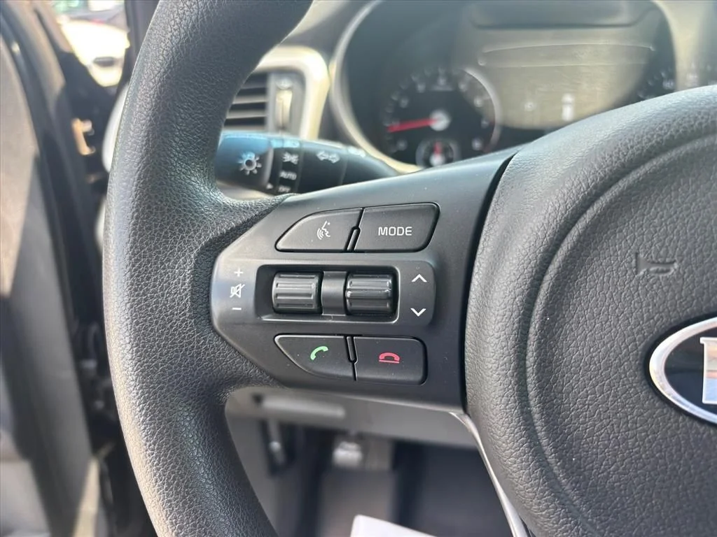 Used 2018 Black Kia LX image 17