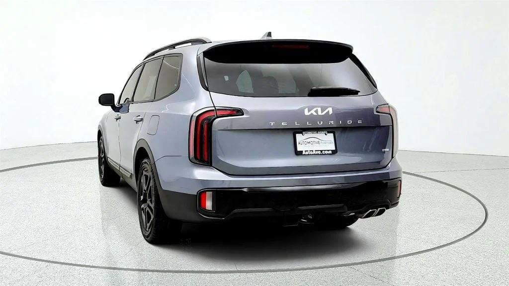 Used 2024 Everlasting Silver Kia SX Prestige X-Line AWD image 6