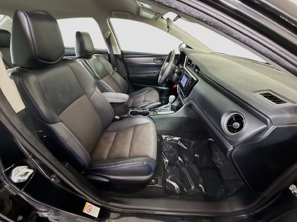 Used 2018 Black Sand Pearl Toyota SE image 24