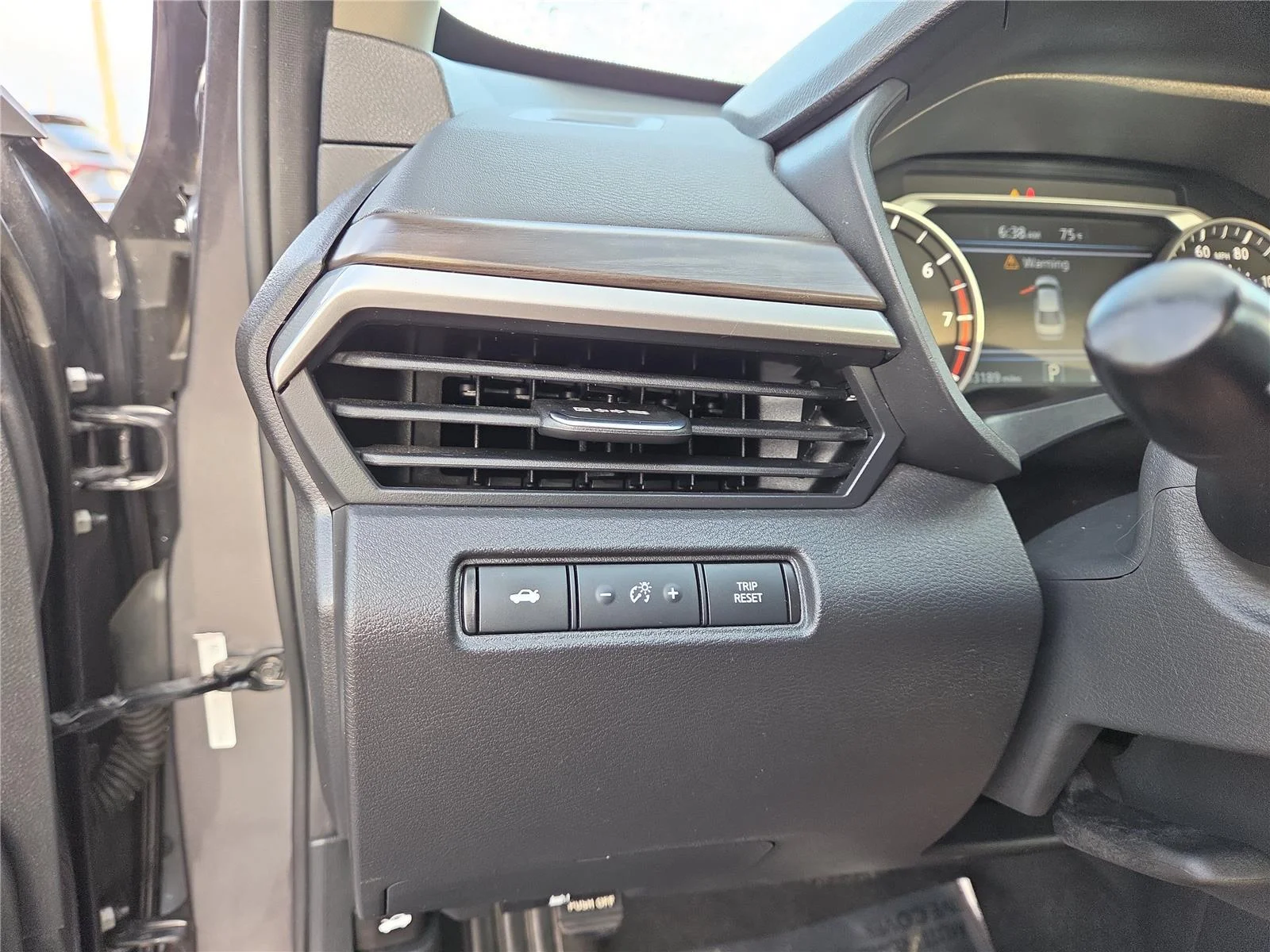 Used 2024 Gun Metallic Nissan 2.5 SV image 15