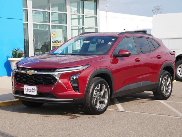 Used 2025 Chevrolet Trax LT with VIN KL77LHEPXSC304915 for sale in Roseville, Minnesota