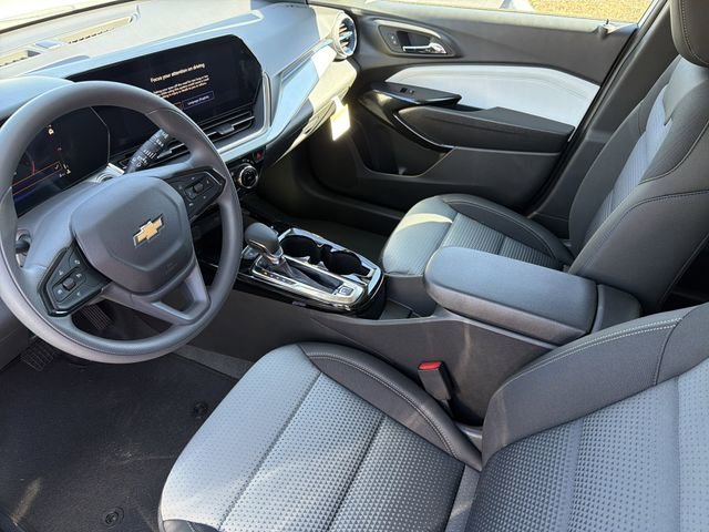 2026 Chevrolet Trax LT - Photo 18
