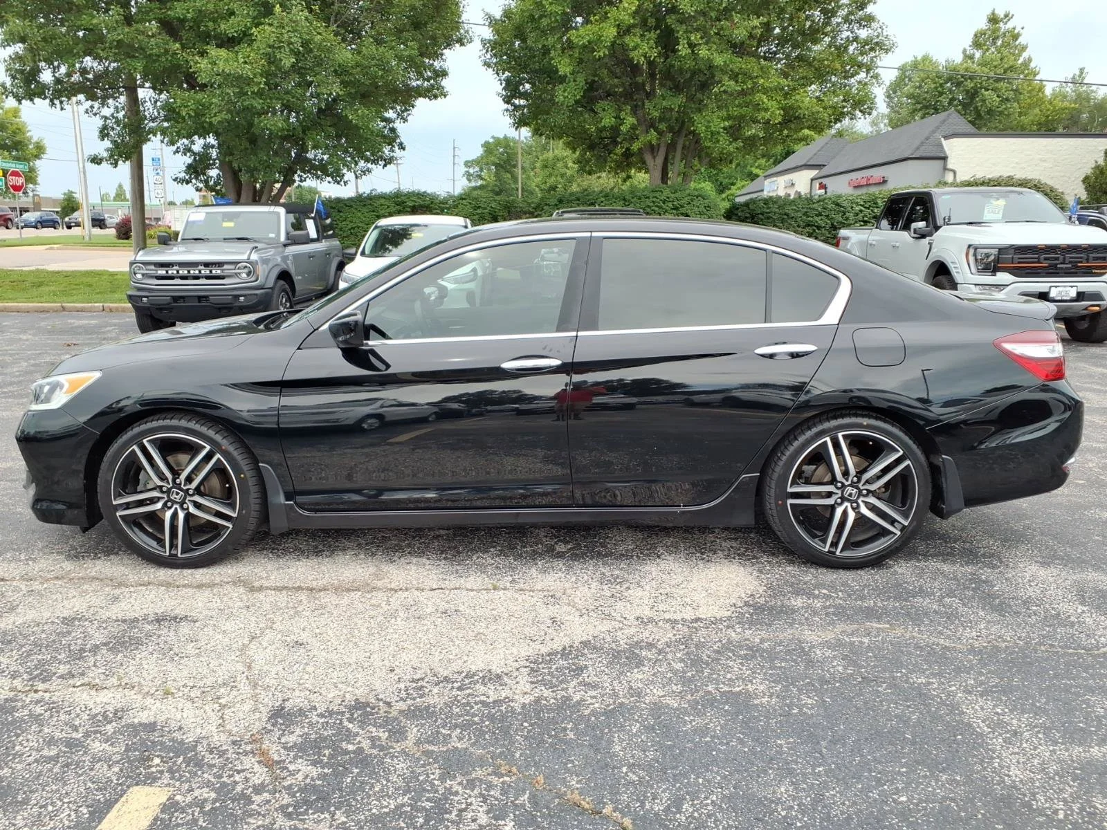 Used 2016 Black Honda Sport image 5