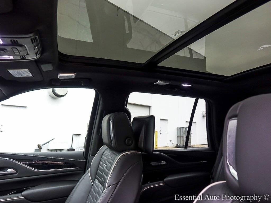 2024 Cadillac Escalade V-Series - Photo 10