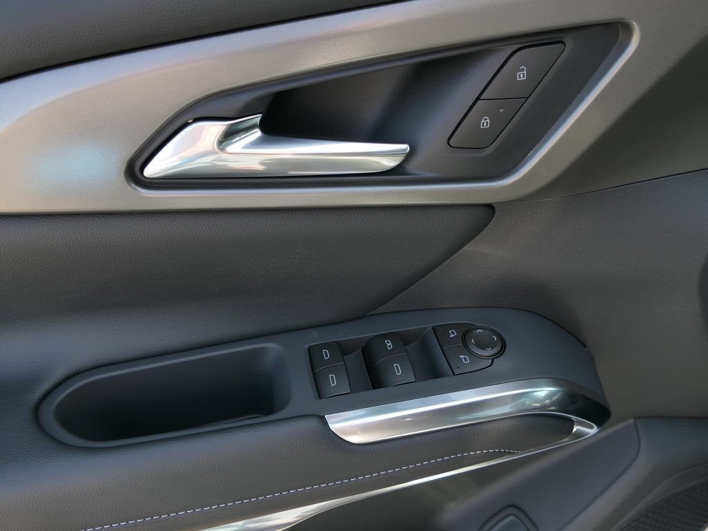 2026 Chevrolet Traverse LT - Photo 13