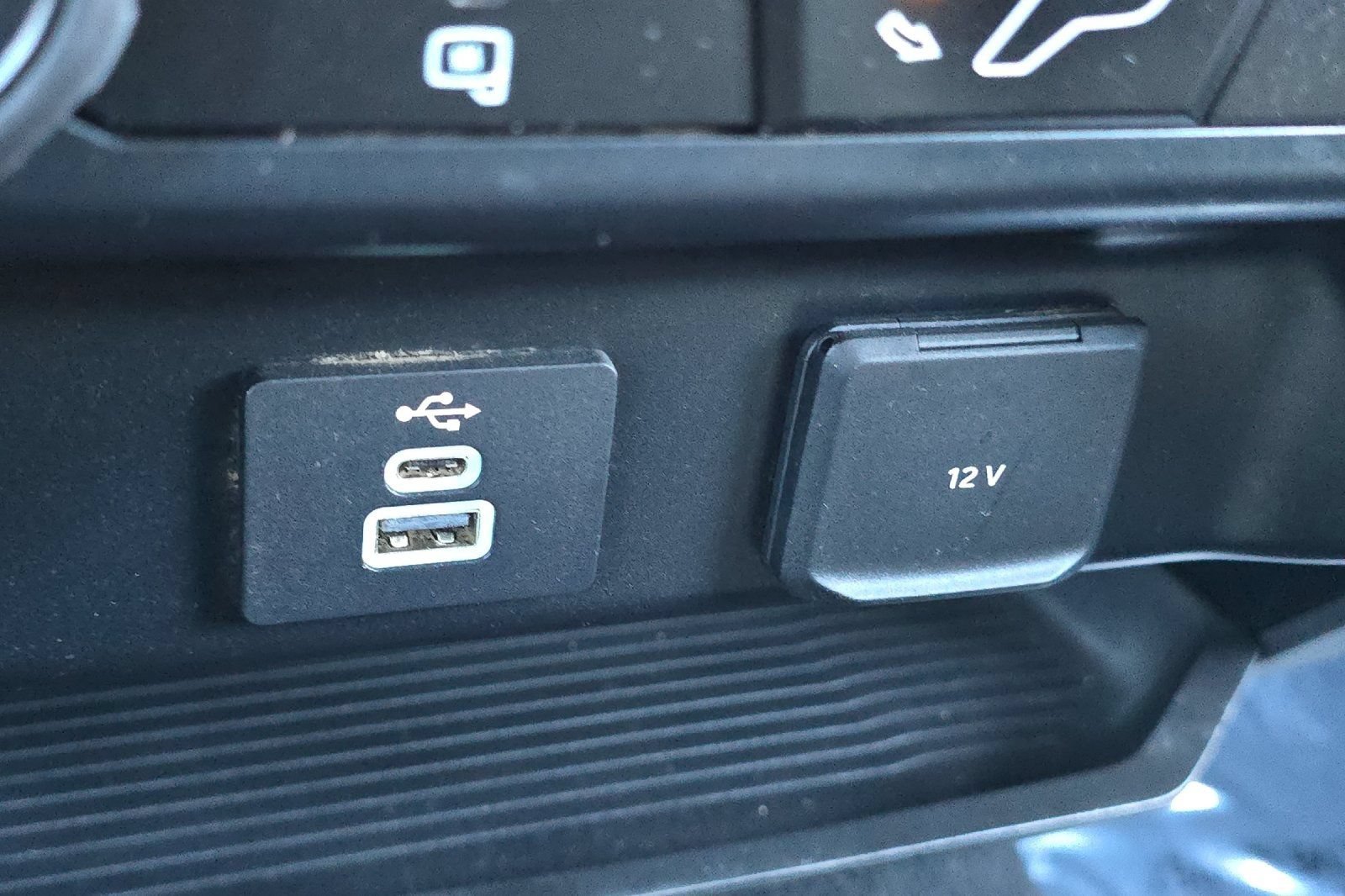 Used 2023  Ford XLT image 31