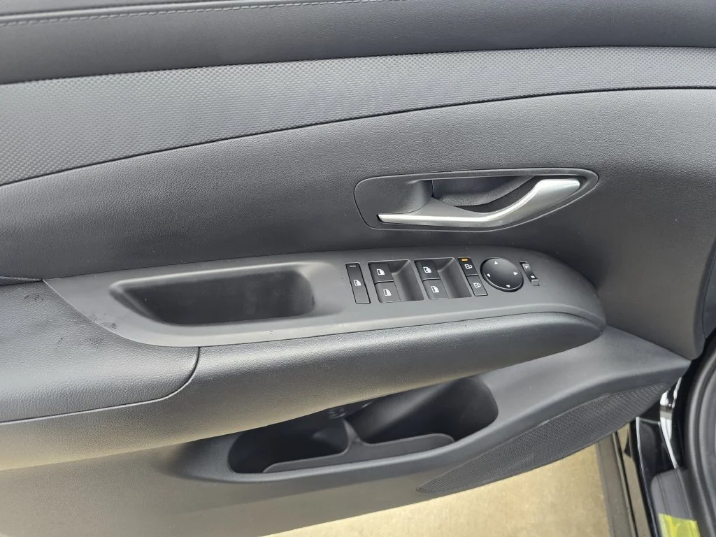 New 2026 Black Hyundai SE image 16