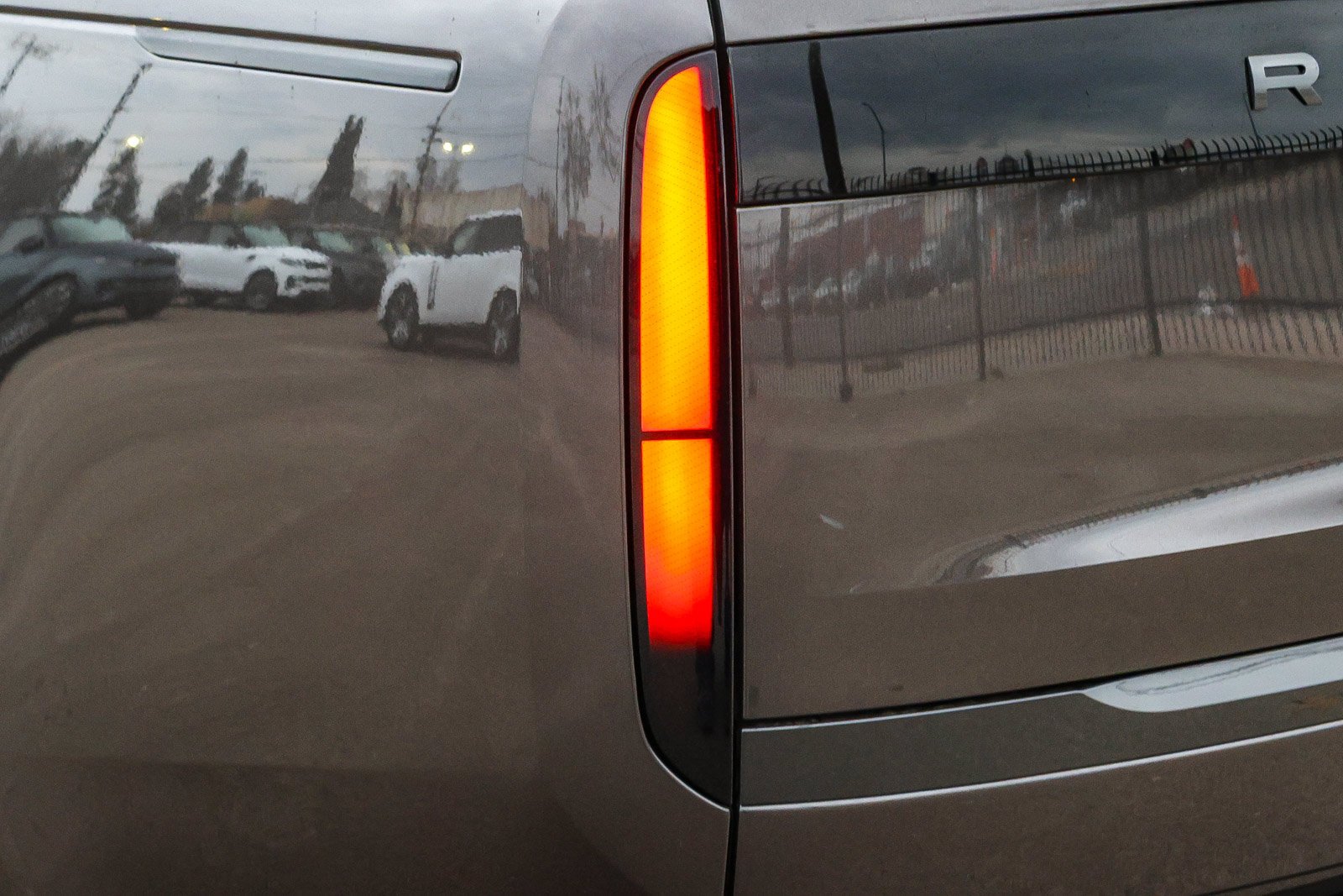 2026 Land Rover Range Rover SE - Photo 11