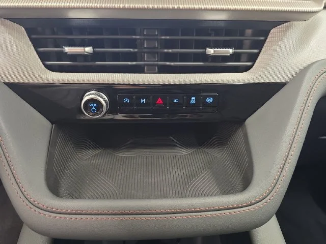 New 2027 Carbonized Gray Metallic Ford Active image 28
