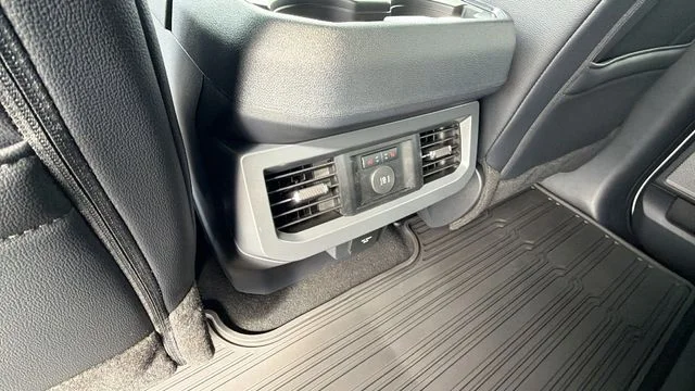 New 2026 Oxford White Ford F-250® Lariat® image 19
