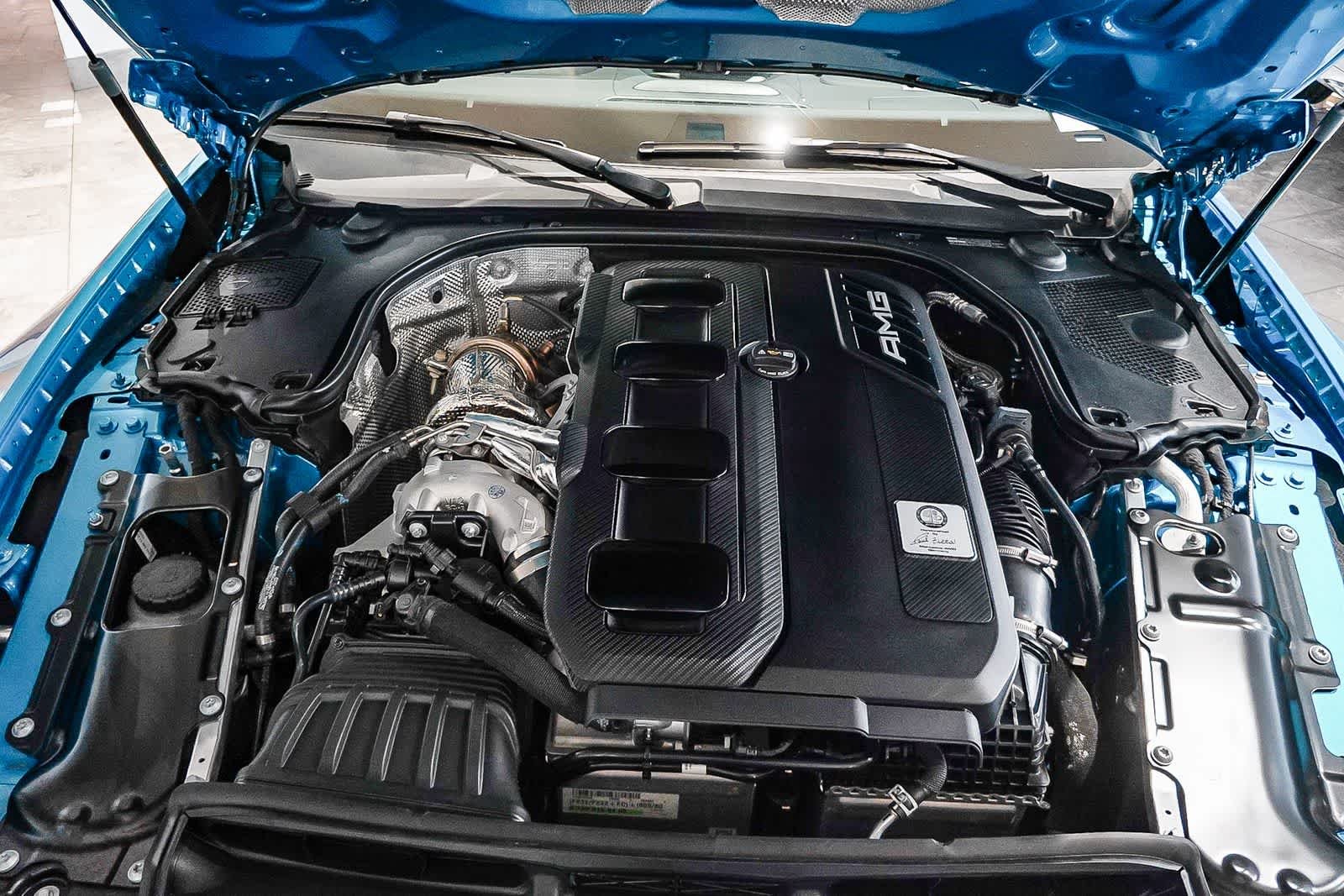 Used 2025 MANUFAKTUR Hyper Blue Metallic Mercedes-Benz AMG® SL 43 image 28