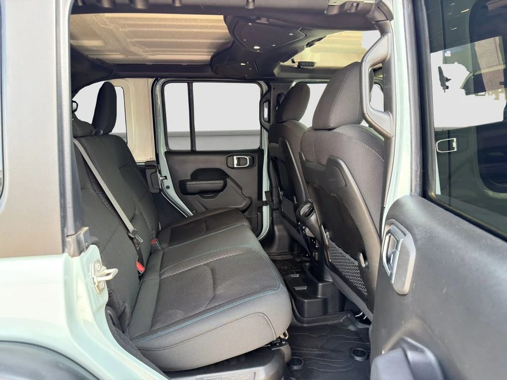 Used 2024 Gray Jeep Rubicon 4xe image 17
