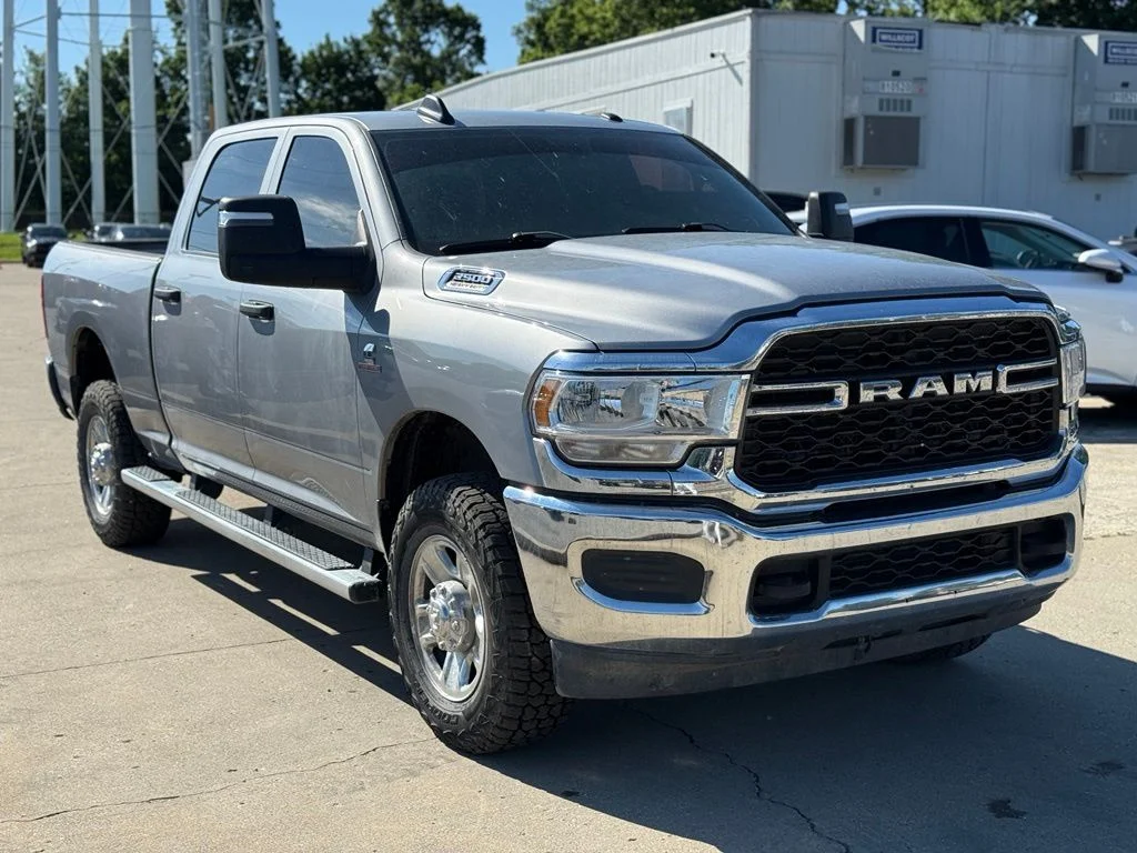 Used 2023 Silver Ram Tradesman image 4