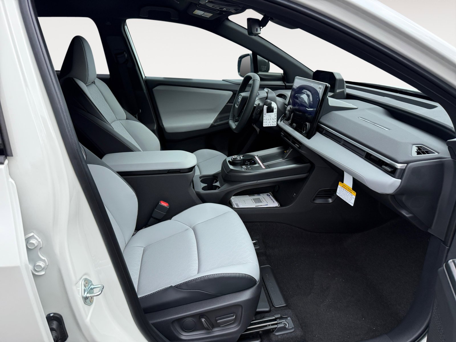 New 2026 CRYSTAL WHITE PEARL Subaru Limited image 19
