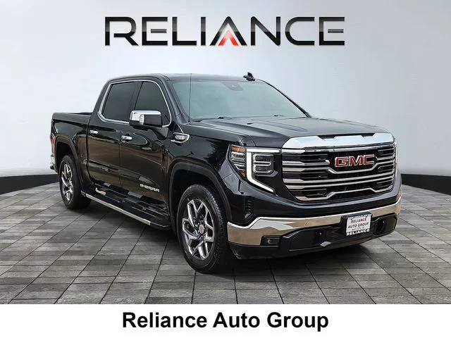 Pre-Owned 2023 GMC Sierra 1500 SLT