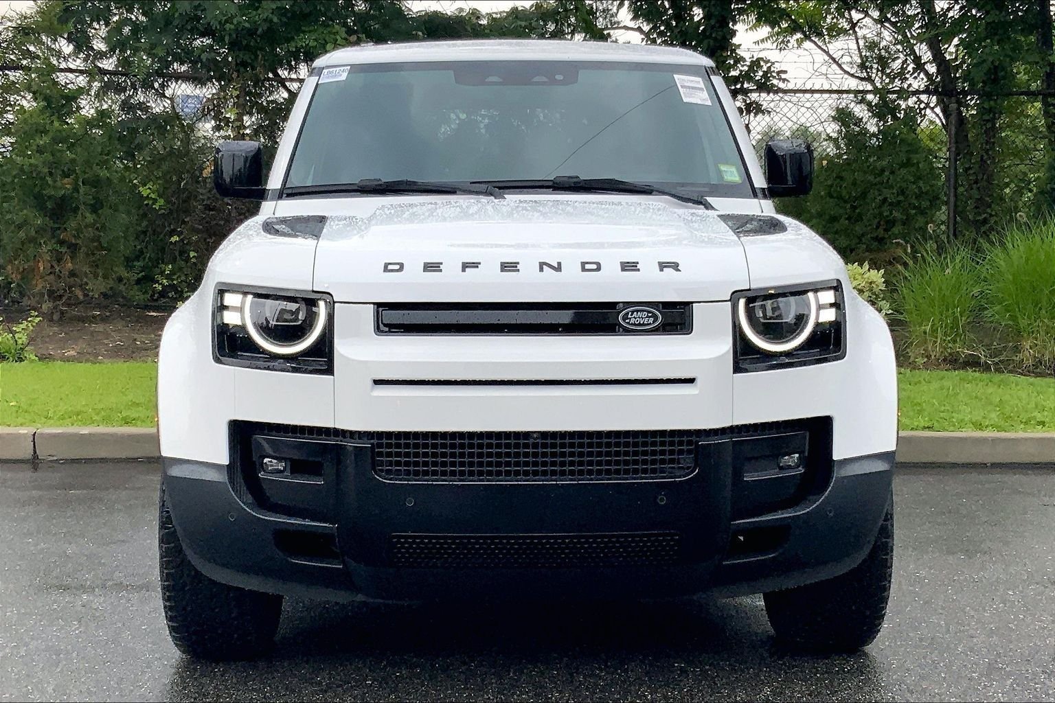 New 2026 Fuji White Land Rover S image 3
