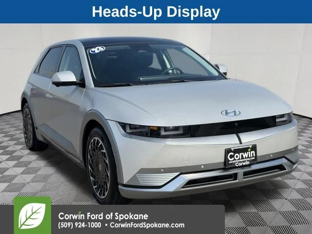 Used 2023 Gold Hyundai Limited image 5