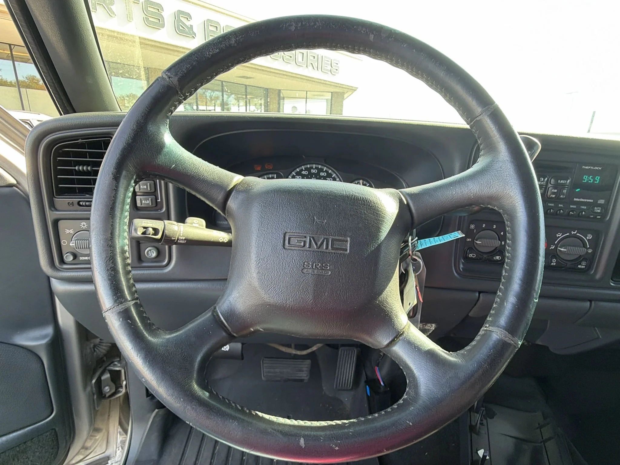 Used 2002 Gold GMC SLE image 21