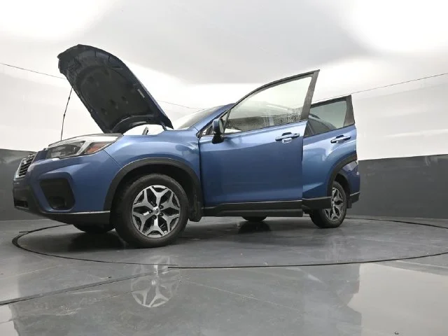 Used 2021 Blue Subaru Premium image 41