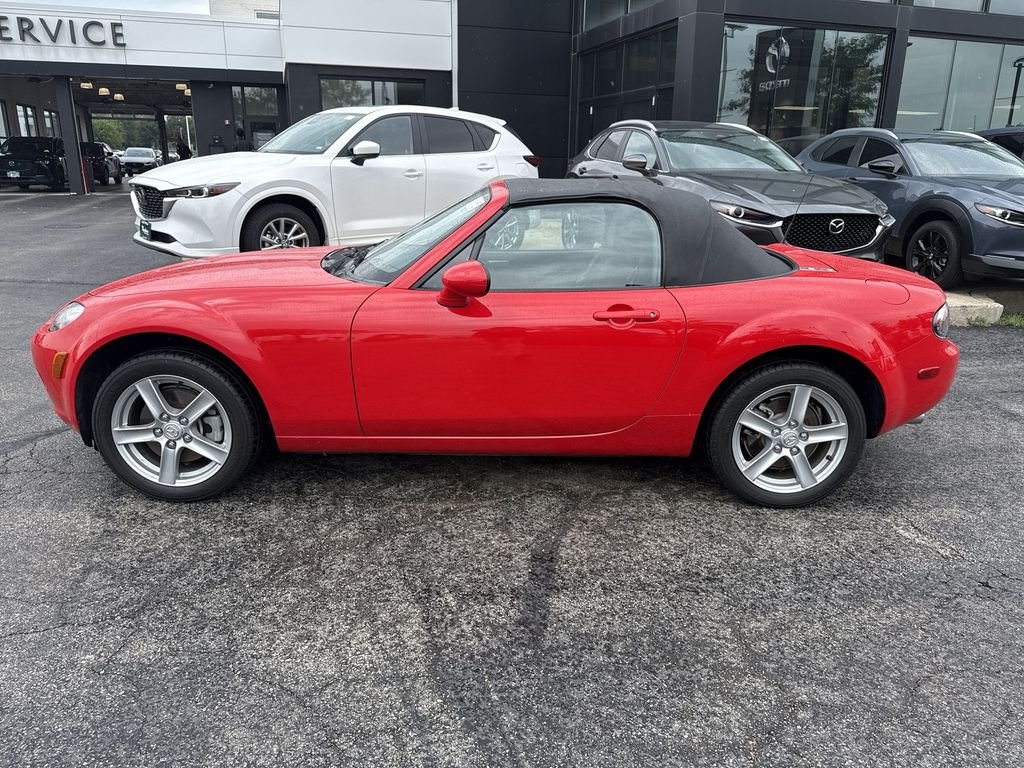 Used 2006 Red Mazda Base image 8