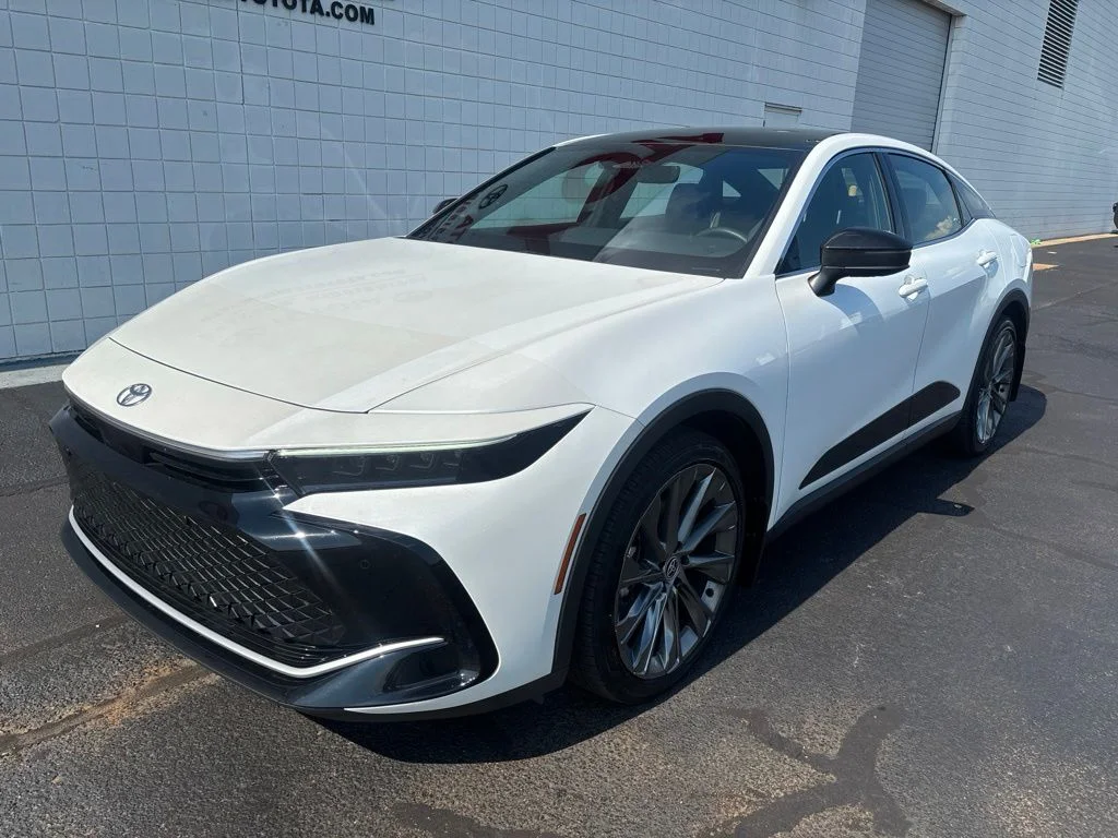Used 2026 White Toyota Limited image 1