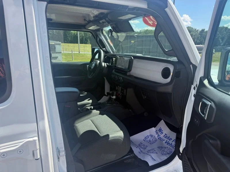 Used 2024 White Jeep Willys 4xe image 17