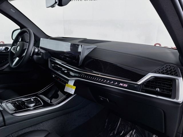 New 2026 Gray Metallic BMW xDrive40i image 31