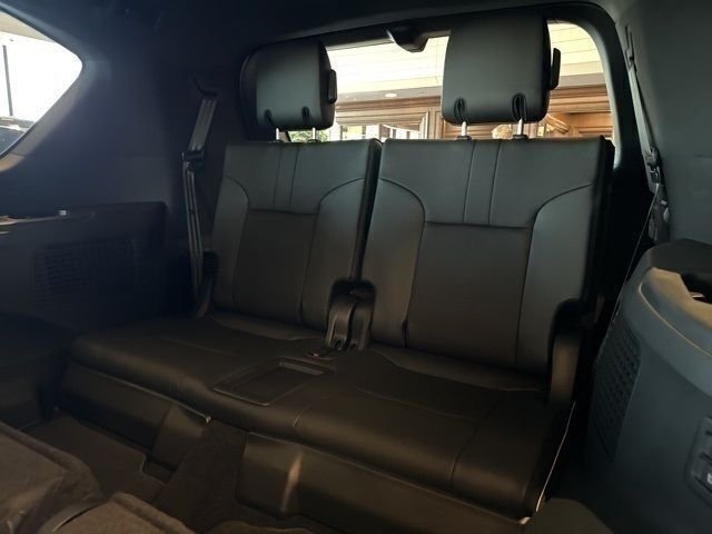 New 2026 Eminent White Pearl Lexus LX 700h LUXURY image 24