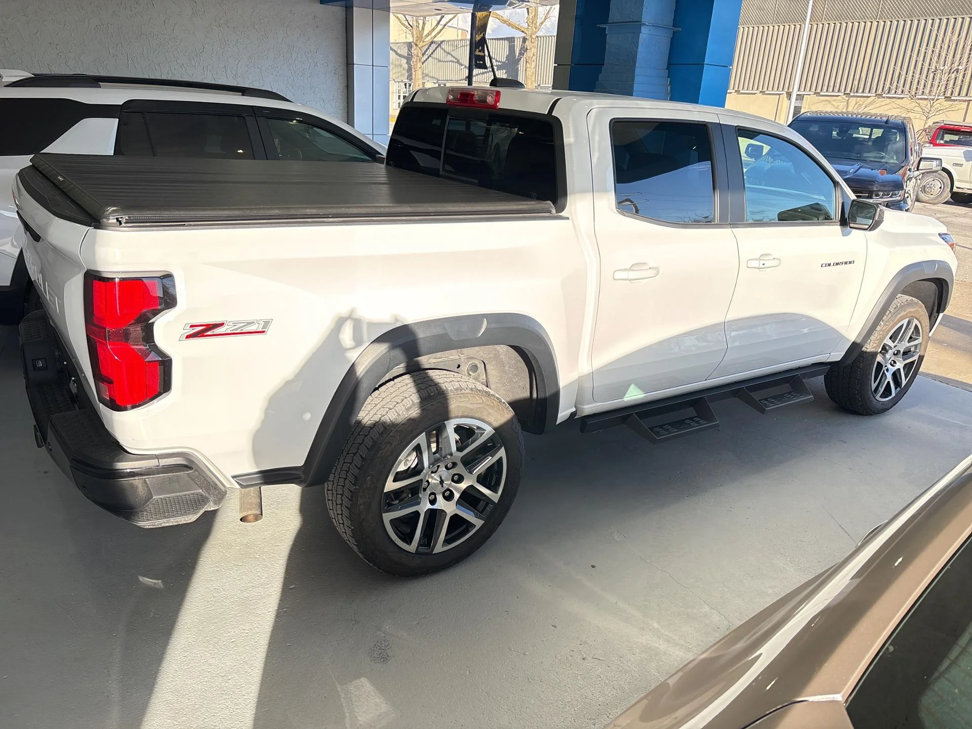 2023 Chevrolet Colorado Z71 - Photo 6