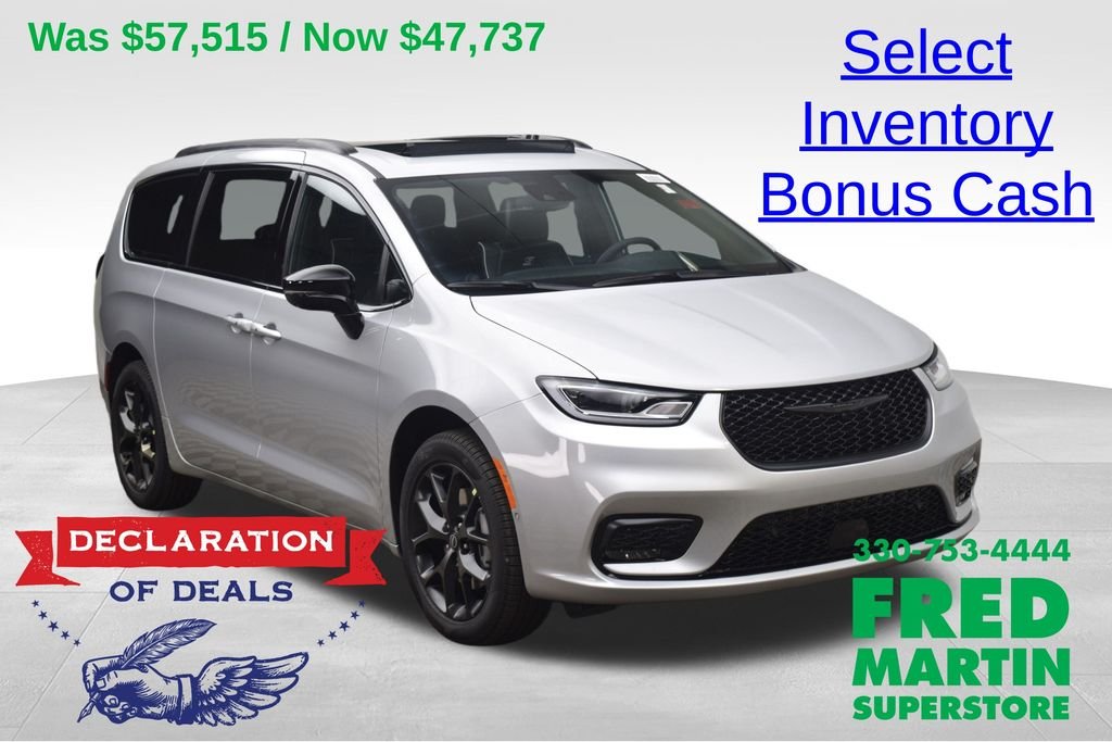 2026 Chrysler Pacifica Limited AWD's photo