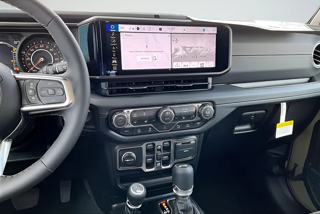 2026 Jeep Wrangler 4-Door Sahara - Photo 8