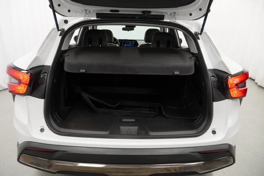 Certified Used 2024 Summit White Chevrolet ACTIV image 29